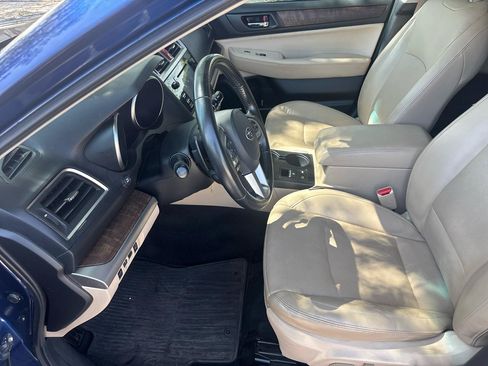Used 2016 Subaru Outback 2.5i Limited AWD/4WD image 11