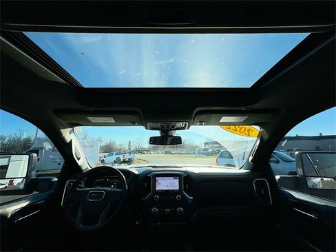 Used 2022 GMC Sierra 2500 Denali image 26
