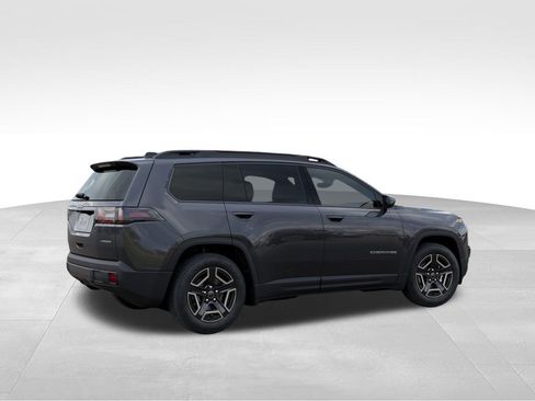 New 2026 Jeep Cherokee Laredo image 4