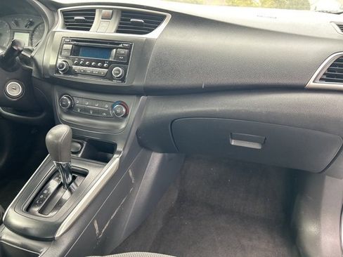 Used 2017 Nissan Sentra S w/ S Style Package image 19