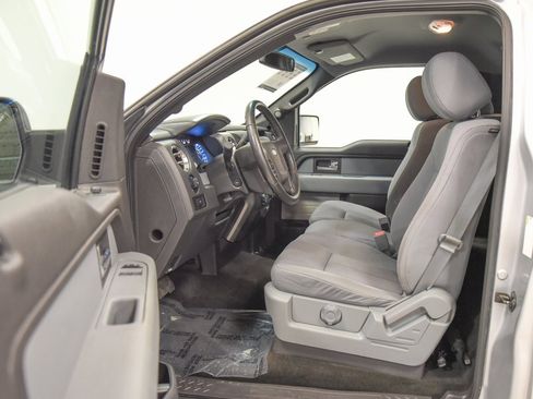 Used 2013 Ford F150 XLT w/ Mid Equipment Group image 9