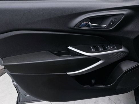 Used 2024 Chevrolet Trax RS w/ Driver Confidence Package image 11