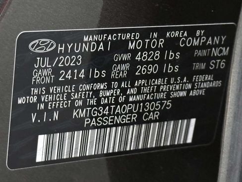 Used 2023 Genesis G70 2.0T w/ Sport Prestige Package AWD/4WD image 37