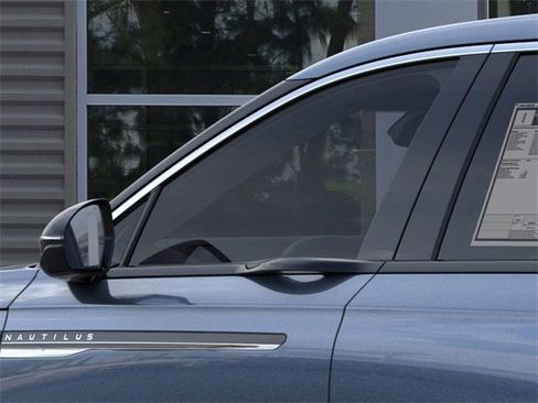 New 2026 Lincoln Nautilus Premier image 20