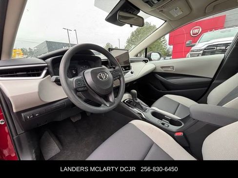 Used 2025 Toyota Corolla LE image 16