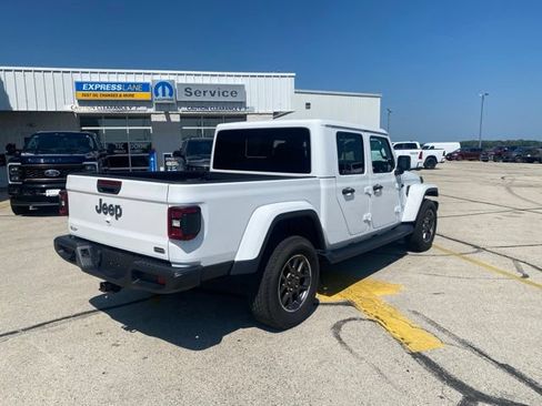 Used 2020 Jeep Gladiator Overland AWD/4WD image 3