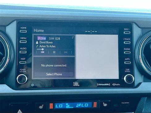 Used 2022 Toyota Tacoma TRD Off-Road image 14