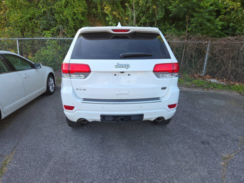 Used 2018 Jeep Grand Cherokee Overland AWD/4WD image 4