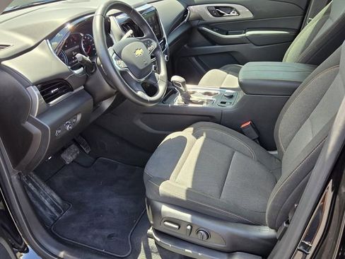 Certified 2021 Chevrolet Traverse LT FWD image 10