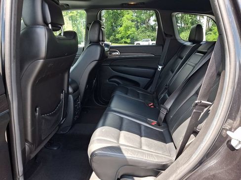 Used 2014 Jeep Grand Cherokee Limited w/ Trailer Tow Group IV AWD/4WD image 10