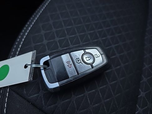 Used 2025 Ford Escape Active image 29