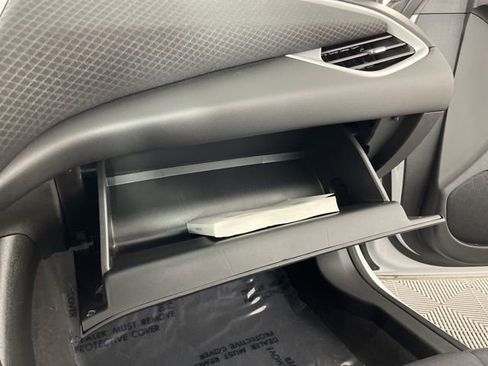 Used 2024 Chevrolet Malibu LT image 38