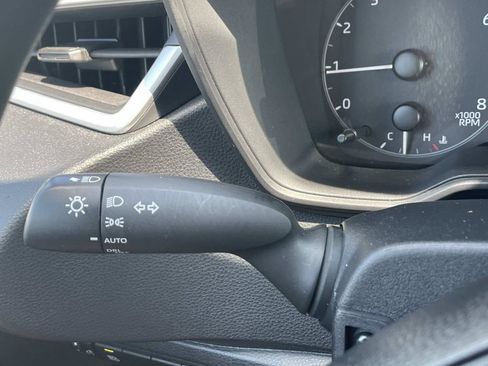 Used 2024 Toyota Corolla LE FWD image 31