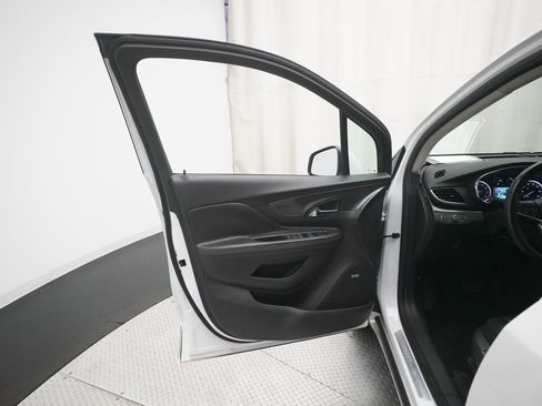 Used 2018 Buick Encore Premium w/ Experience Buick Package image 27