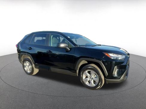 Used 2025 Toyota RAV4 LE image 2