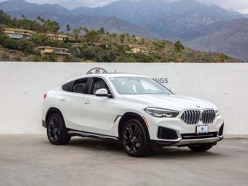 Certified 2023 BMW X6 xDrive40i w/ Premium Package image 2