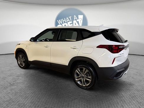 Certified 2023 Kia Seltos LX image 6