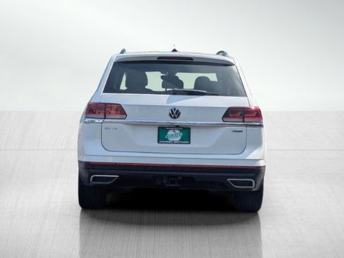 Used 2023 Volkswagen Atlas SE w/ Panoramic Sunroof Package image 5