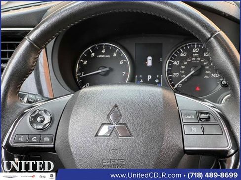 Used 2020 Mitsubishi Outlander SE image 20
