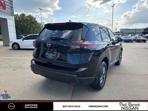Certified 2026 Nissan Rogue S FWD image 8