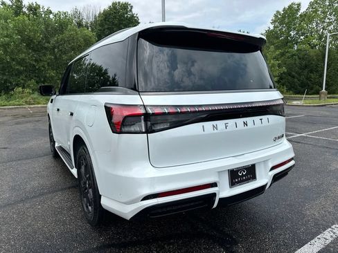 New 2027 INFINITI QX80 Sensory AWD/4WD image 3