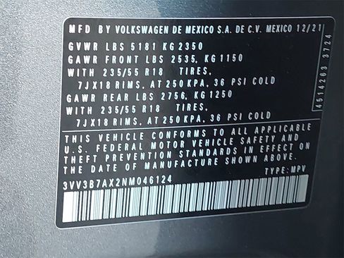 Used 2022 Volkswagen Tiguan SE image 41