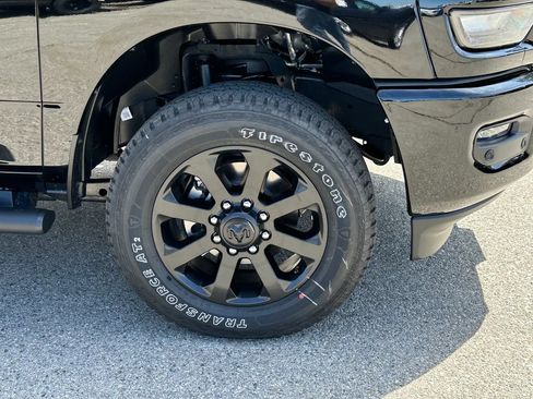 New 2026 RAM 2500 Tradesman AWD/4WD image 12
