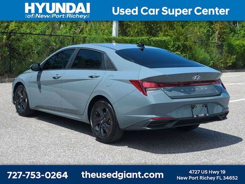 Certified 2023 Hyundai Elantra SEL w/ Cargo Package FWD image 3