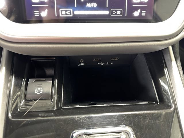 Used 2020 Subaru Outback Premium w/ Popular Package #1 AWD/4WD image 16