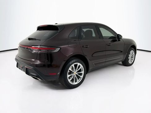 Certified 2025 Porsche Macan AWD/4WD image 9