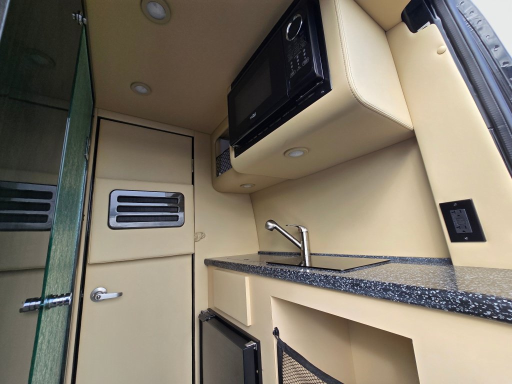 Used 2020 Mercedes-Benz Sprinter 3500 image 22