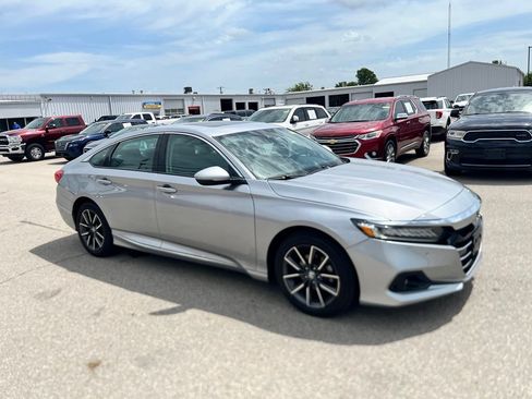 Used 2021 Honda Accord EX-L image 6