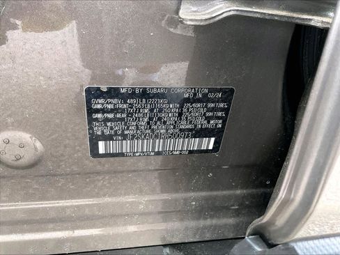 Used 2024 Subaru Forester Premium image 33