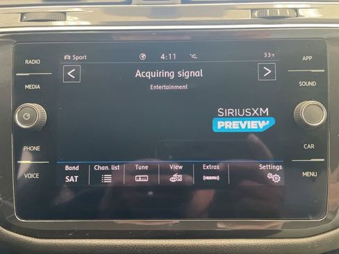 Certified 2020 Volkswagen Tiguan SE R-Line image 17