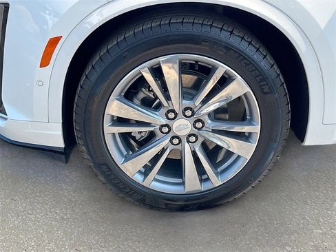 New 2025 Cadillac XT6 Premium Luxury w/ Technology Package image 31