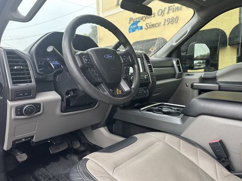 Used 2020 Ford F250 XLT w/ Tremor Off-Road Package AWD/4WD image 14