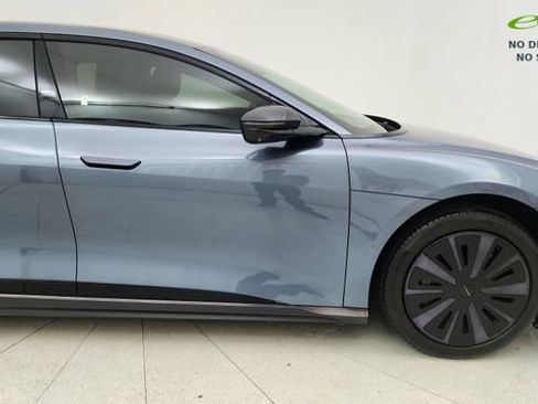 Used 2025 Lucid Air Pure RWD image 8