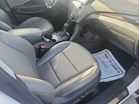 Used 2017 Hyundai Santa Fe Sport w/ 2.0T Ultimate Tech Package 05 FWD image 11