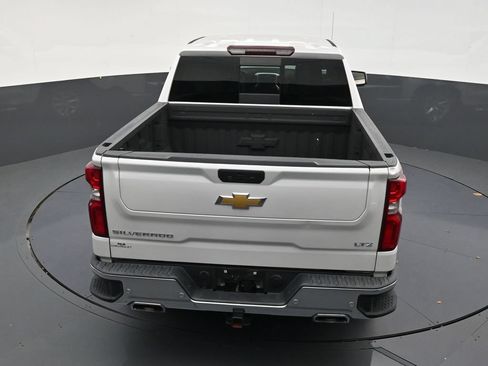 Used 2021 Chevrolet Silverado 1500 LTZ AWD/4WD image 15