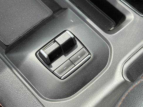 Used 2026 GMC Sierra 2500 AT4 AWD/4WD image 25