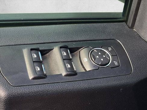 Used 2017 Ford F150 XLT w/ Equipment Group 302A Luxury RWD image 8