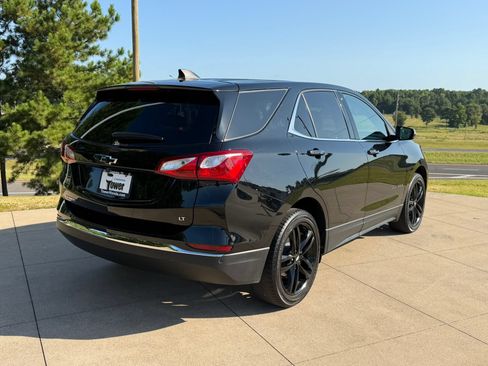 Used 2020 Chevrolet Equinox LT w/ Midnight Edition FWD image 6