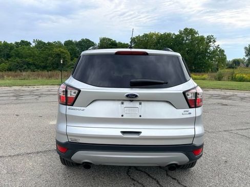 Used 2018 Ford Escape SE AWD/4WD image 4