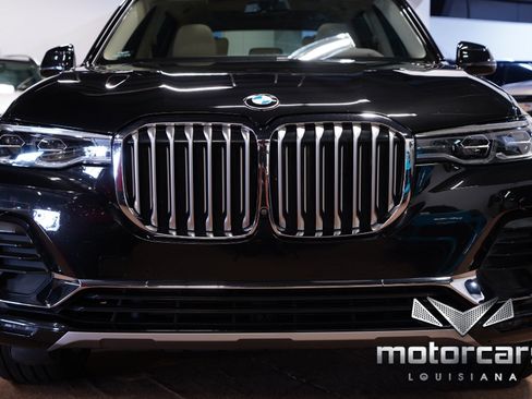 Used 2019 BMW X7 xDrive40i w/ Premium Package AWD/4WD image 10