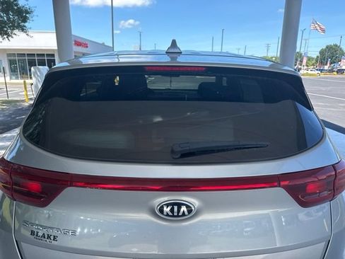 Used 2020 Kia Sportage LX w/ LX Popular Package AWD/4WD image 5