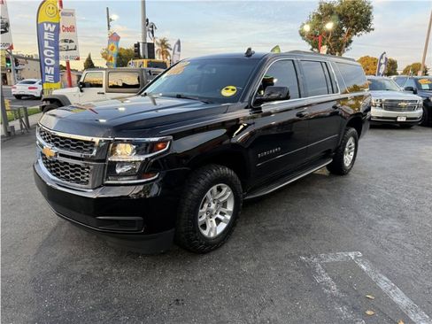 Used 2017 Chevrolet Suburban LS image 9