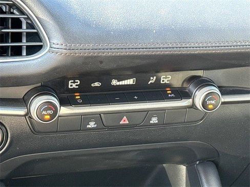 Used 2023 MAZDA MAZDA3 s image 21