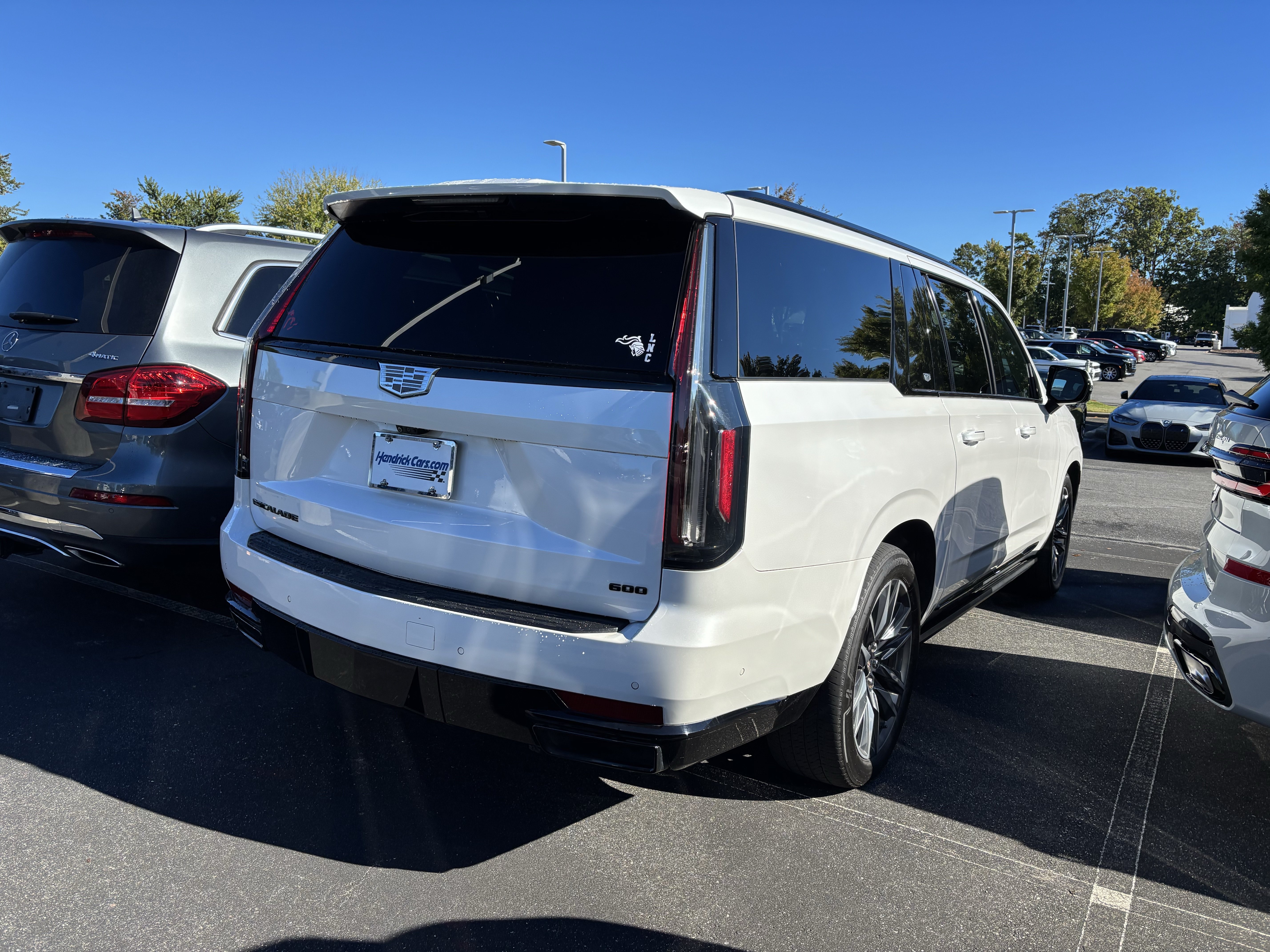 Used 2022 Cadillac Escalade ESV Sport w/ Touring Package RWD image 10