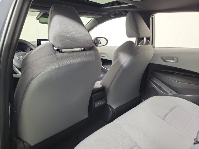 Used 2023 Toyota Corolla SE w/ SE Premium Package FWD image 11