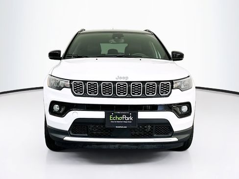 Used 2025 Jeep Compass Limited image 2